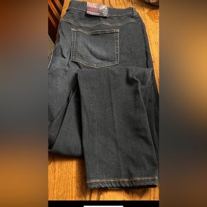 Chaps Womans FIT, SHAPE, SCULPT Slimming  Fit Jeans!!